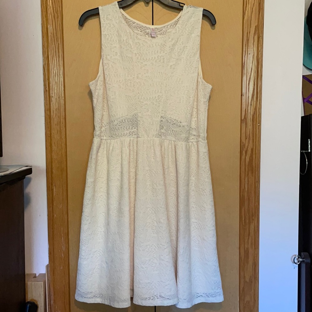 White/ Cream Lace Dress